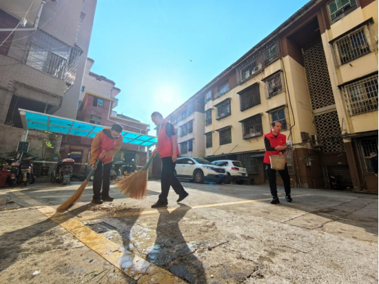 健康同行，情暖重陽——市強(qiáng)戒所舉辦重陽節(jié)健康咨詢服務(wù)主題活動