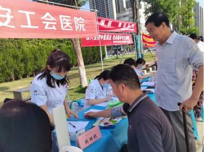 一天兩場義診！他們用“心”呵護群眾健康